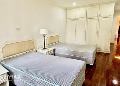 Luxurious 2-BR Condo near BTS Phrom Phong, 4 mins walk