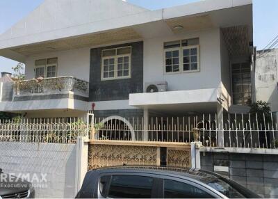 Spacious Detached Family Home in Sathorn - Move-In Ready!