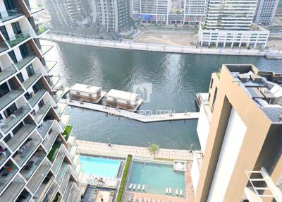 Burj Khalifa  Canal and Pool View  Higher Floor