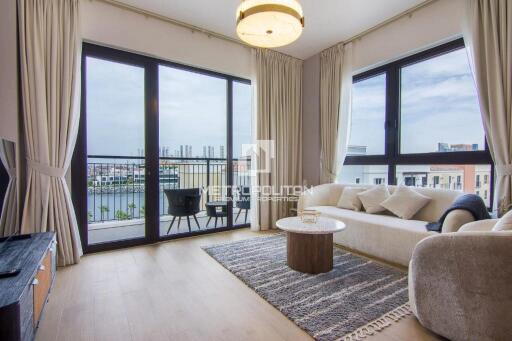 Fully furnished  Sea view  Top floor  Resale