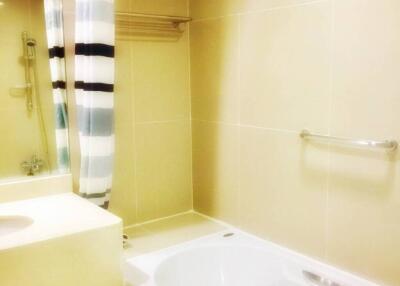 Studio 1 Bath 35 SQ.M The Trendy Condominium