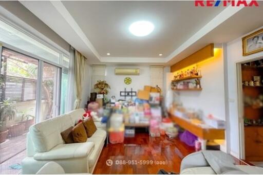 300 Sqm., 3 Beds Townhouse listed for ฿ 8,500,000.