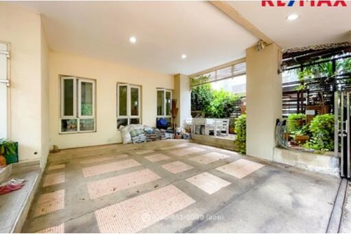 300 Sqm., 3 Beds Townhouse listed for ฿ 8,500,000.