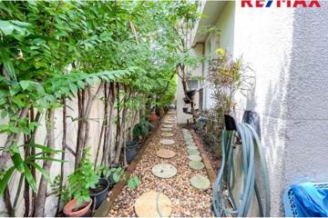 300 Sqm., 3 Beds Townhouse listed for ฿ 8,500,000.