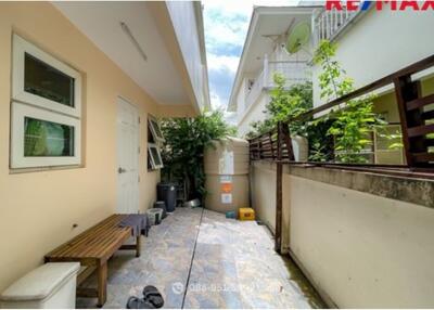 300 Sqm., 3 Beds Townhouse listed for ฿ 8,500,000.