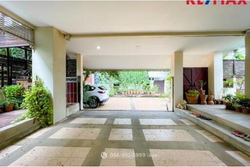 300 Sqm., 3 Beds Townhouse listed for ฿ 8,500,000.