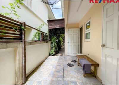 300 Sqm., 3 Beds Townhouse listed for ฿ 8,500,000.