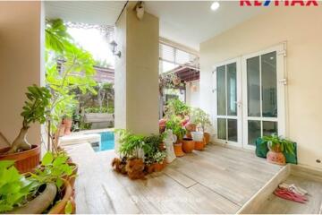 300 Sqm., 3 Beds Townhouse listed for ฿ 8,500,000.