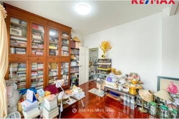 300 Sqm., 3 Beds Townhouse listed for ฿ 8,500,000.