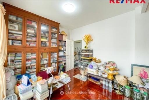 300 Sqm., 3 Beds Townhouse listed for ฿ 8,500,000.