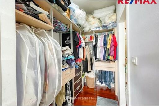 300 Sqm., 3 Beds Townhouse listed for ฿ 8,500,000.