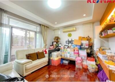 300 Sqm., 3 Beds Townhouse listed for ฿ 8,500,000.