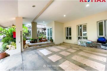 300 Sqm., 3 Beds Townhouse listed for ฿ 8,500,000.