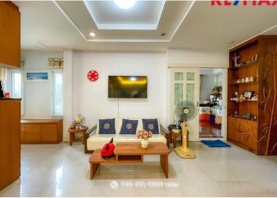 300 Sqm., 3 Beds Townhouse listed for ฿ 8,500,000.