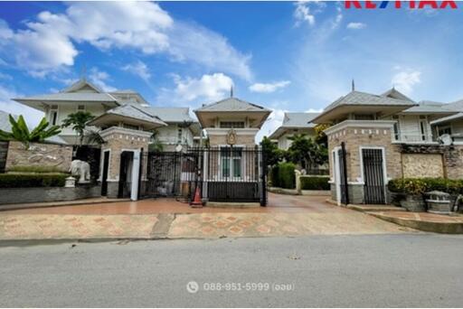 300 Sqm., 3 Beds Townhouse listed for ฿ 8,500,000.