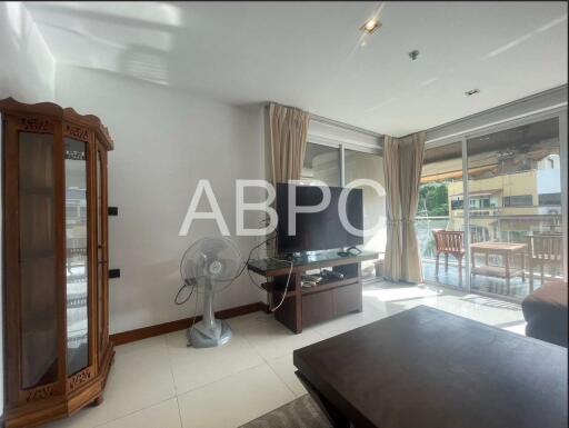 Pattaya Heights 1 Bed in Pratumnak For Rent or Sale