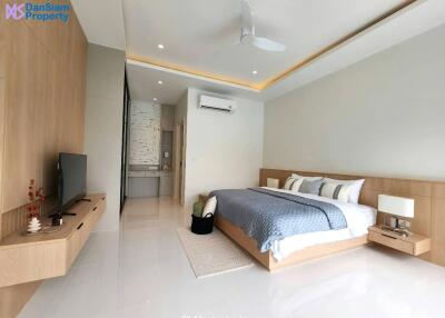 Luxury 3-Bedroom Pool Villa in Hua Hin at Aria Estate3