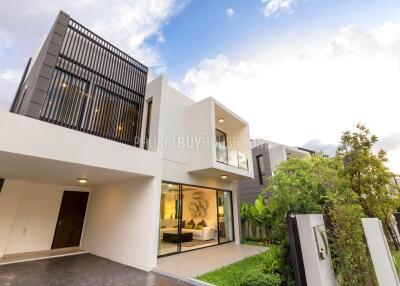 BAN3907: Premium Villa in the Phuket’s Laguna Residence