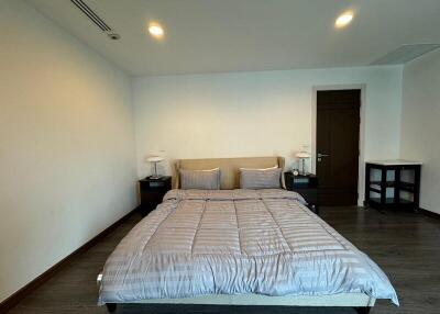 For Rent Bangkok Condo The Crest Ruamrudee Ruamrudee BTS Phloen Chit Pathum Wan