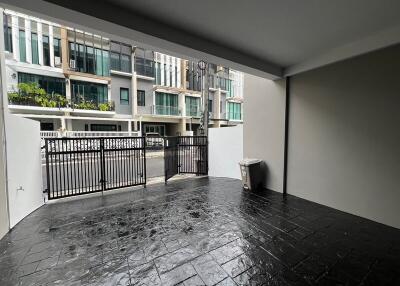 Bangkok Town House Bless Town Sukhumvit 50 Sukhumvit 50 BTS On Nut