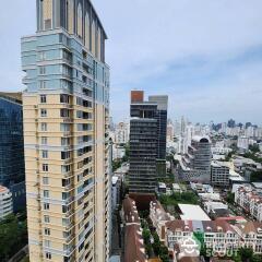 2-BR Condo at Park Origin Thonglor near BTS Thong Lor