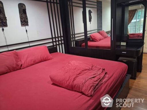 Studio Condo at Grand Park View Asoke near MRT Sukhumvit