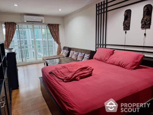 Studio Condo at Grand Park View Asoke near MRT Sukhumvit