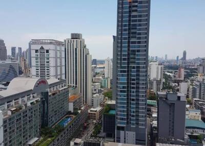 1-BR Condo at Sukhumvit Suite near BTS Nana