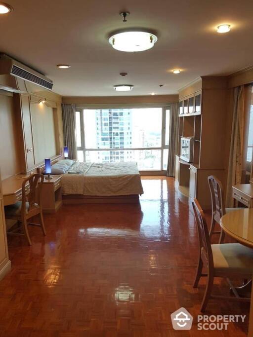 1-BR Condo at Sukhumvit Suite near BTS Nana