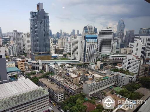 1-BR Condo at Sukhumvit Suite near BTS Nana