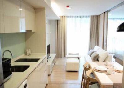 1-BR Condo at Liv @ 49 near BTS Thong Lor