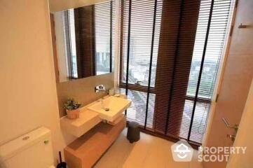 2-BR Condo at The Lofts Ekkamai near BTS Ekkamai