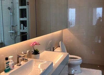 2-BR Condo at Menam Residences in Wat Phraya Krai