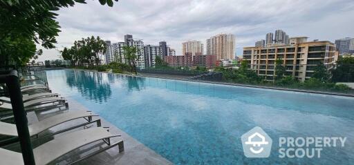 2-BR Condo at Whizdom Essence Sukhumvit near BTS Punnawithi