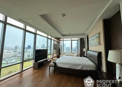 3-BR Condo at 185 Rajadamri near BTS Ratchadamri