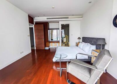 2 Bedrooms Condo in The Cove Pattaya Wongamat C012087