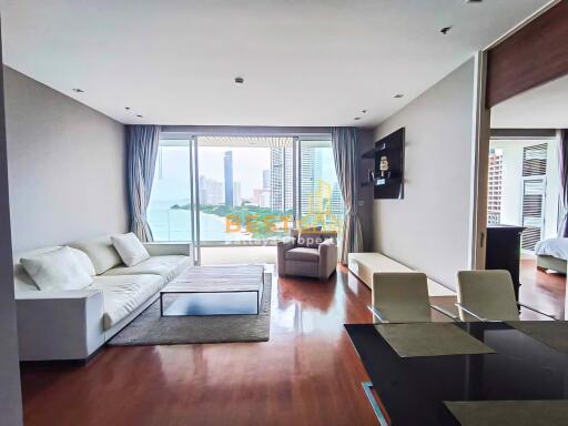 2 Bedrooms Condo in The Cove Pattaya Wongamat C012087