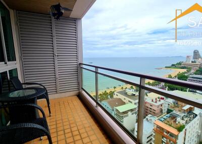 Balcony with ocean view