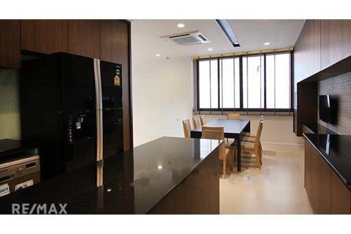 Stunning 4-Bedroom Detached House in Central Bangkok