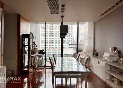 Luxurious 4-Bed Condo with BTS Asok 9 Mins Walk - Prime Location in Domus, Bangkok