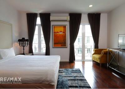 Luxurious Townhouse for Rent in Lively Bangkok