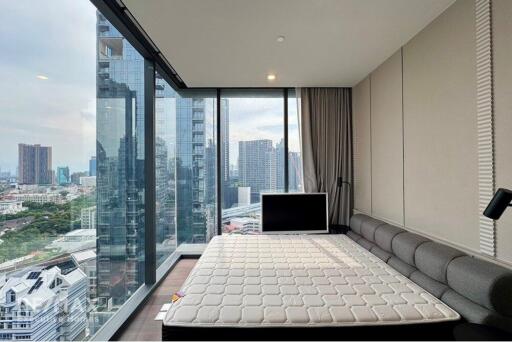 Luxury 3 Bedroom Condo with BTS Thong Lo 6 Mins Walk