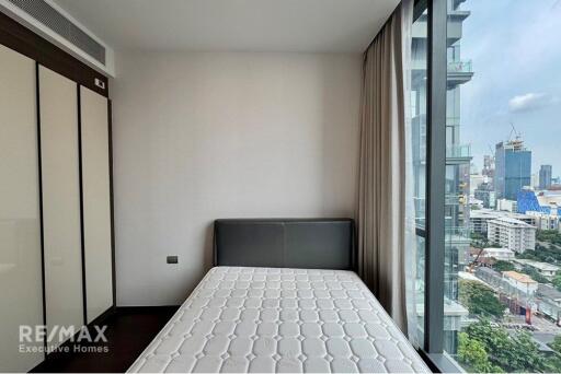 Luxury 3 Bedroom Condo with BTS Thong Lo 6 Mins Walk