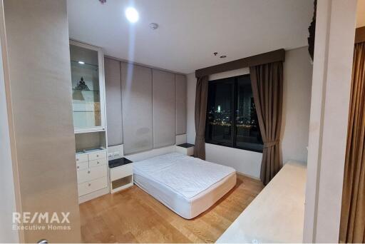 Modern 1 Bedroom Condo for Rent at Villa Asoke  2 Mins Walk to MRT Phetchaburi