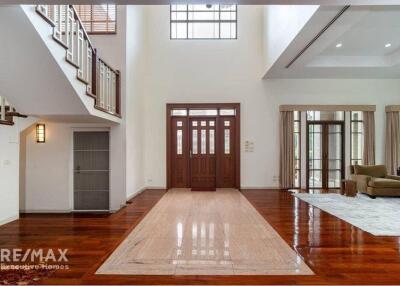 Super Luxury Detached House on Prime Sukhumvit 67