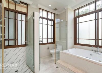 Super Luxury Detached House on Prime Sukhumvit 67