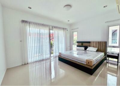 Mountain view 3-Bedroom House for Sale in Taling Ngam, Koh Samui