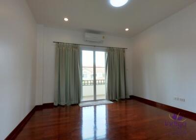 Special Price! 3 Bedroom house for sale at Moo Baan San Saran 1, Hangdong, Chiang Mai