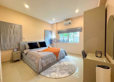 3 Bedrooms Condo in Ponthep 5 East Pattaya C011915