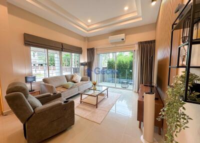 3 Bedrooms Condo in Ponthep 5 East Pattaya C011915